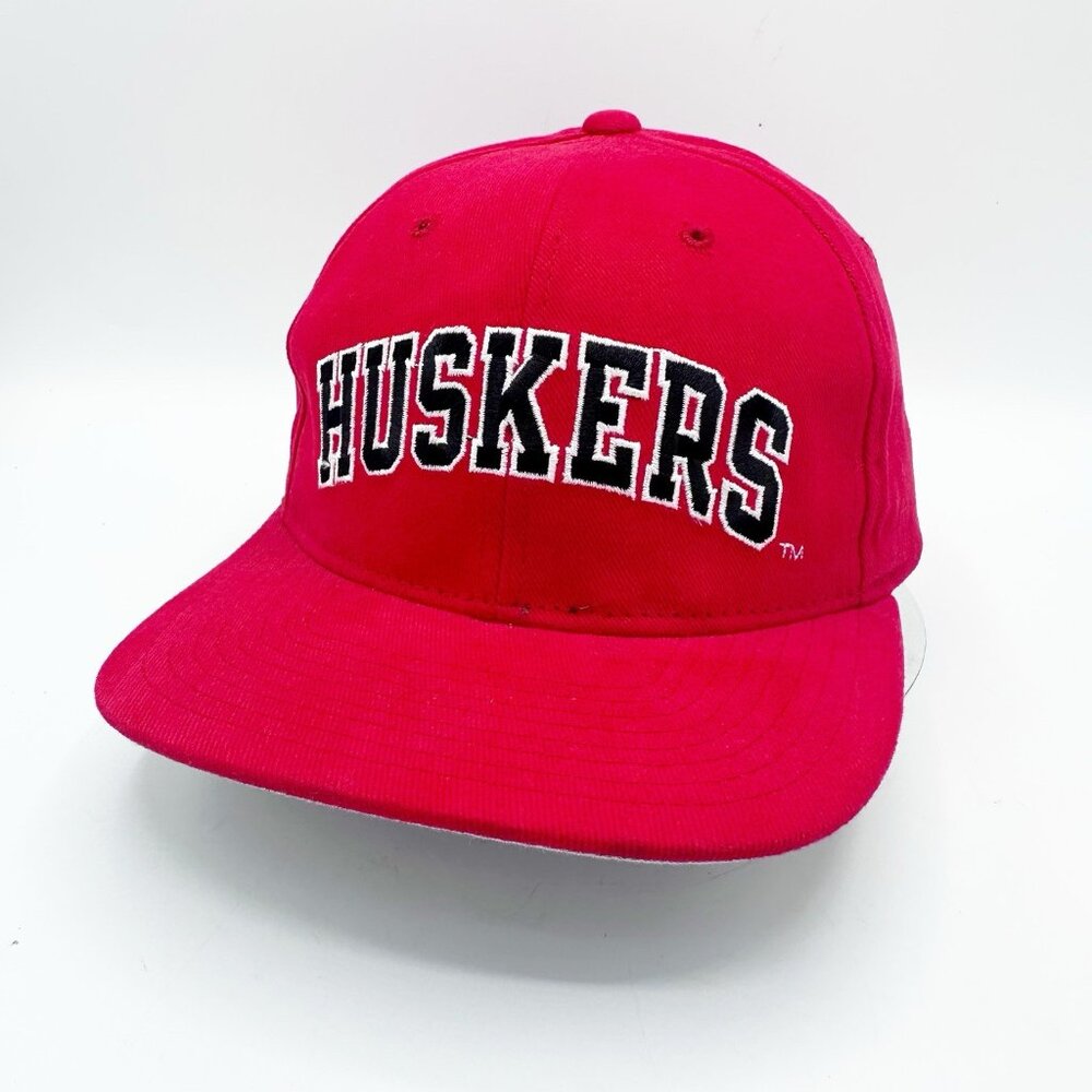 Rare Vintage 90s Nebraska Cornhuskers NCAA Champion Red Snapback Cap Hat EUC